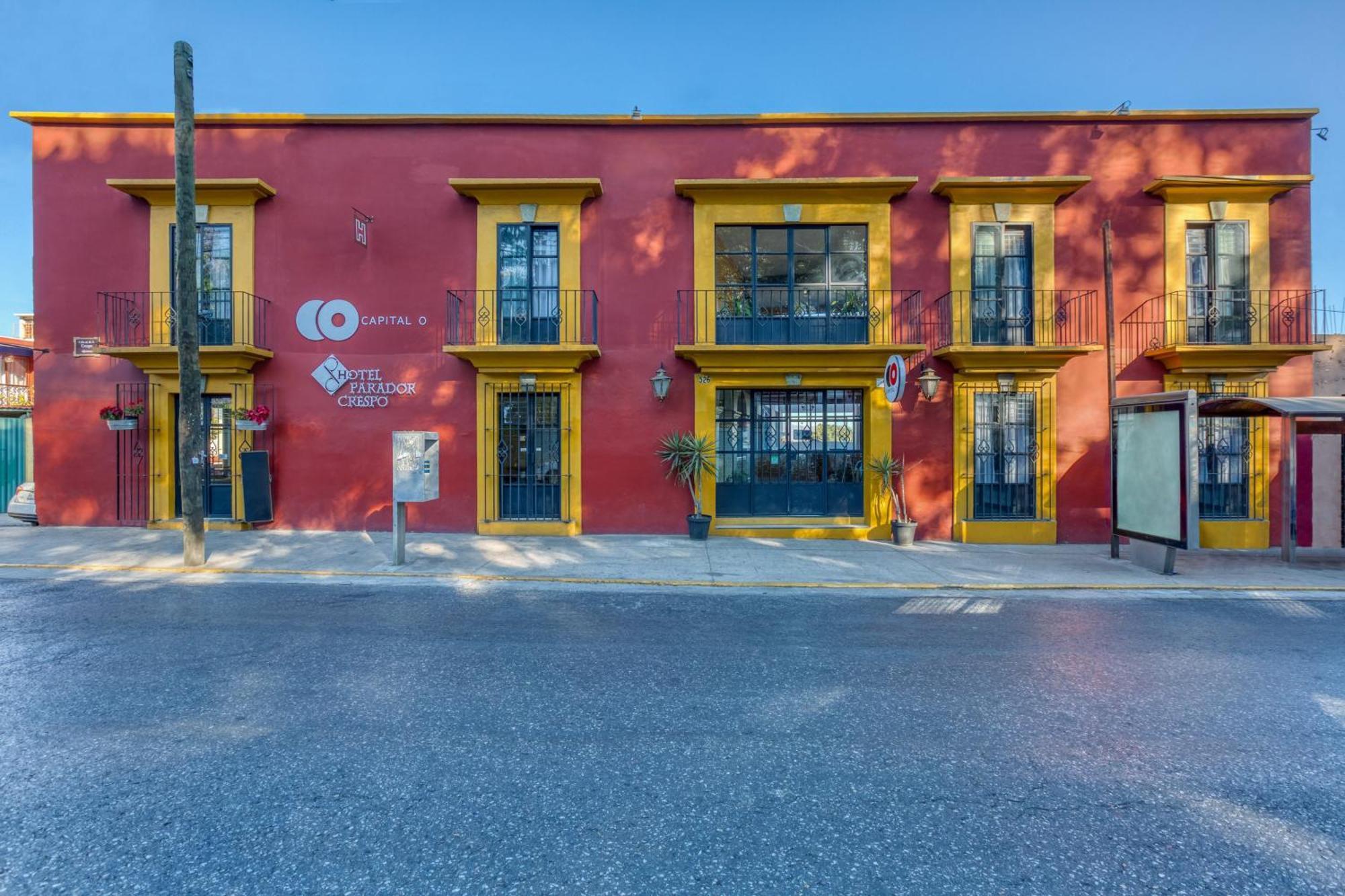Capital O Parador Crespo Hotel, Oaxaca Exterior photo